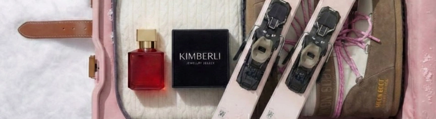 Capsule Jewelry Wardrobe: 5 Gold Essentials for Every Look