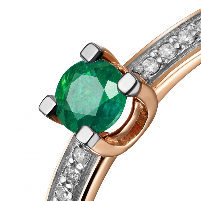 GOLD RING WITH EMERALD AND DIAMONDS — К100036