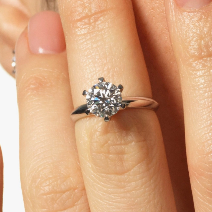 Каблучка з білого золота з діамантом 1,7 карат - К100042.75