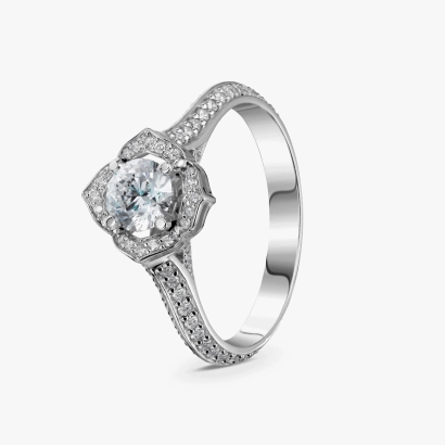 White Gold and Diamond Solitaire Ring  - К100043