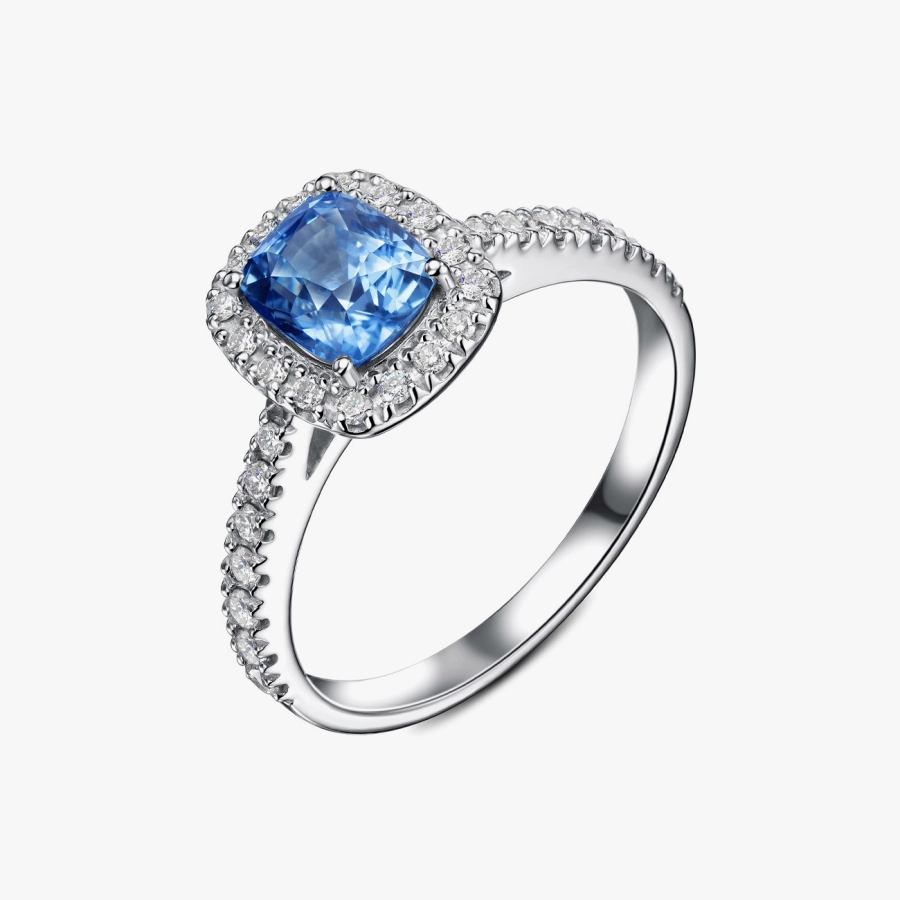 ЗОЛОТОЕ КОЛЬЦО С САПФИРОМ И БРИЛЛИАНТАМИ - К100310