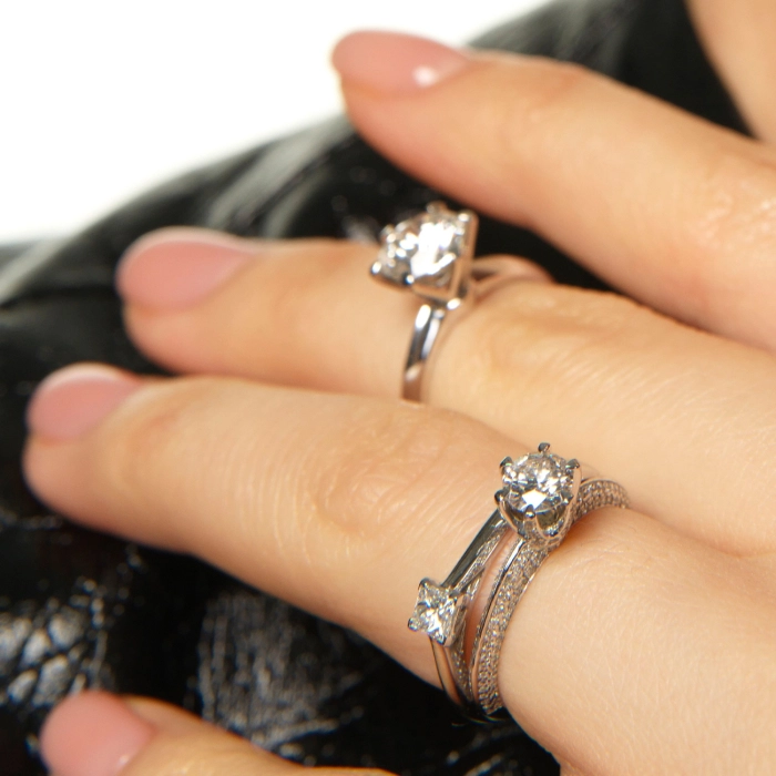 Каблучка з білого золота з діамантами 1 карат - К100340.65