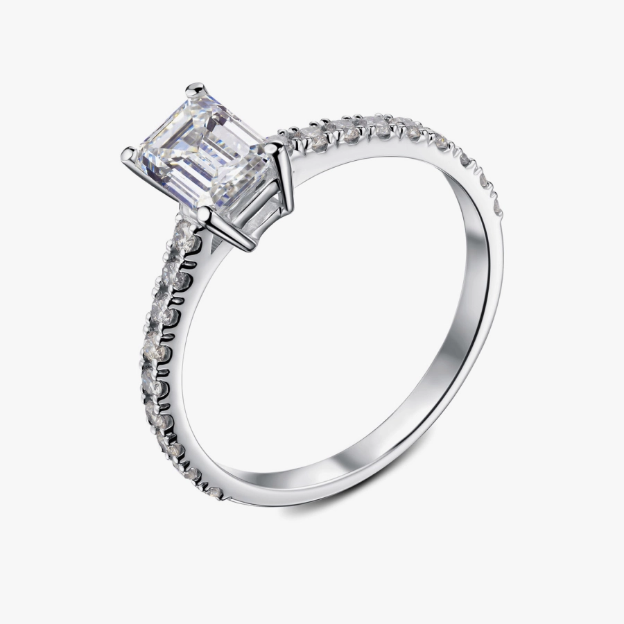 ЗОЛОТОЕ КОЛЬЦО С БРИЛЛИАНТАМИ - К100343