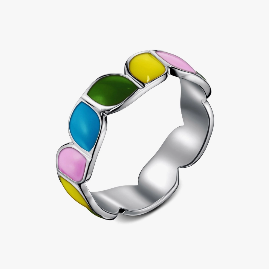 White gold ring with enamel - К100385