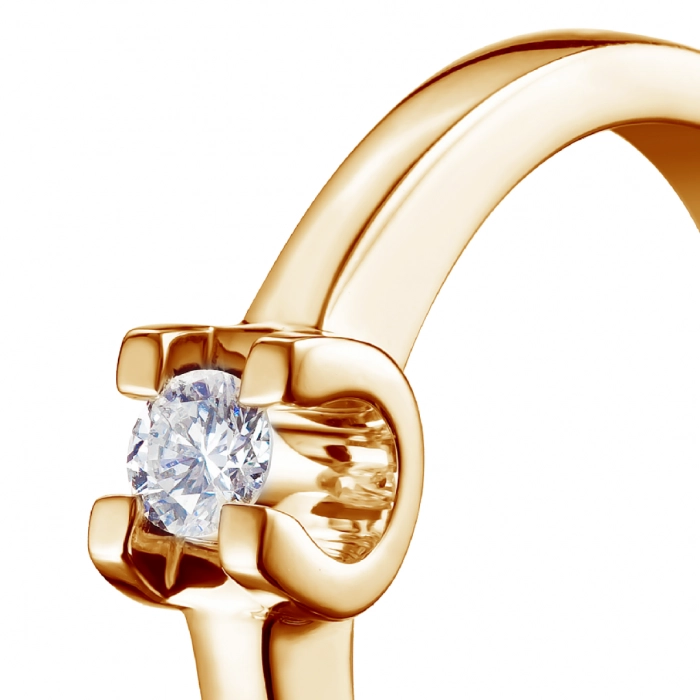 GOLD RING WITH DIAMOND — К1654