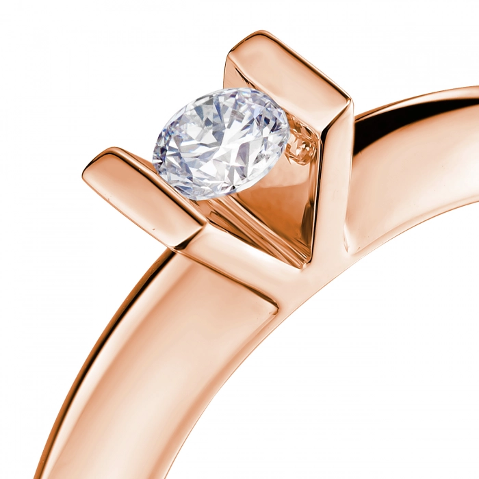 GOLD RING WITH DIAMOND — К1841