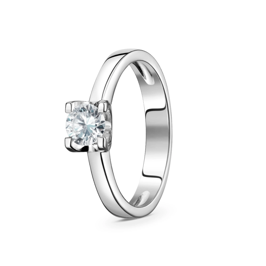 GOLD RING WITH DIAMOND - K1942