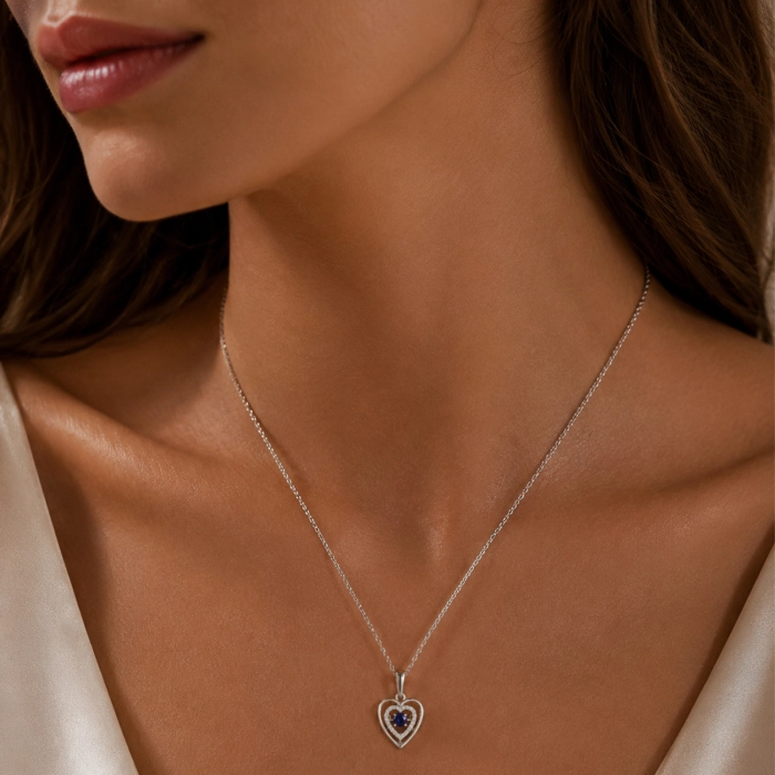 Gold Heart-Shaped Sapphire Pendant — П282