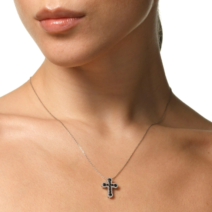 Крестик с белыми и черными бриллиантами из белого золота - П283ч