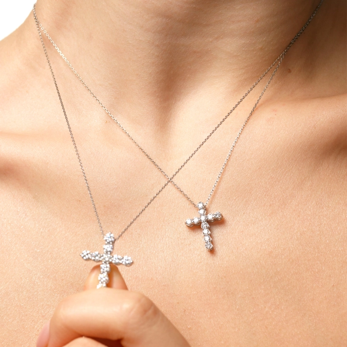 Подвес в форме креста с бриллиантами - П499