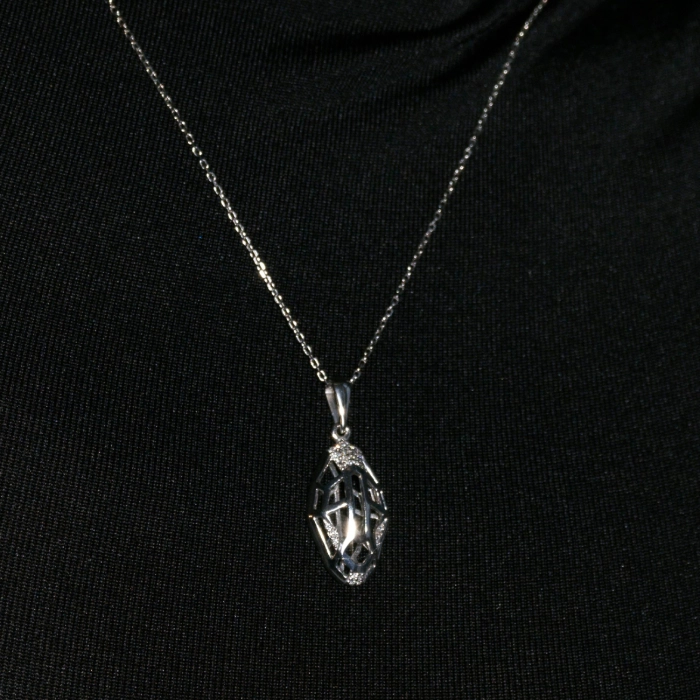 Подвеска из белого золота с бриллиантами - П632