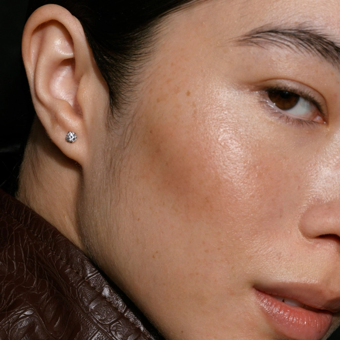 White Gold Stud Earrings with Diamonds - С200013