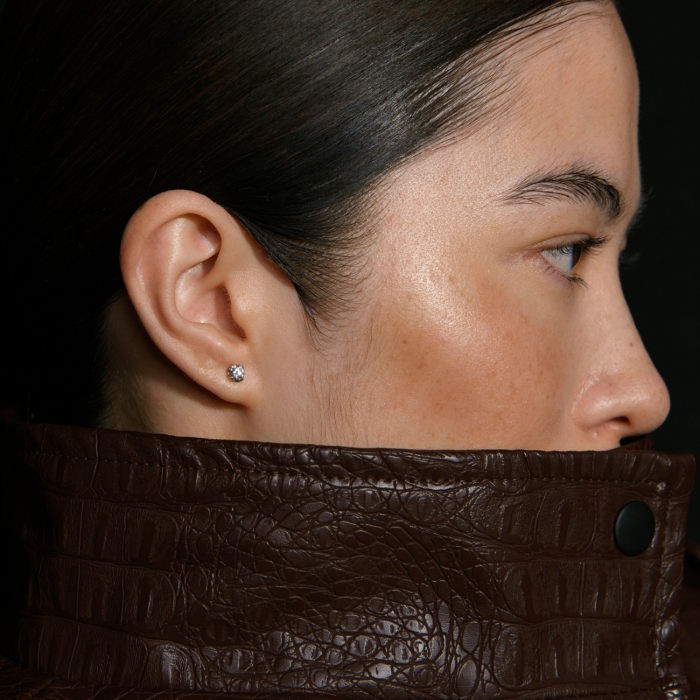 Серьги-пусеты из белого золота с бриллиантами - С200013.43