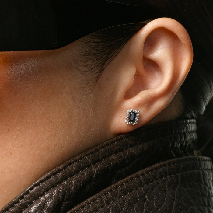 Сережки-пусети з білим золотом, сапфірами та діамантами - С2815с