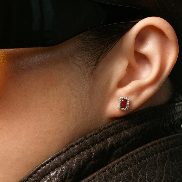 Сережки з рубінами та діамантами в обрамленні з червоного золота - С2815р